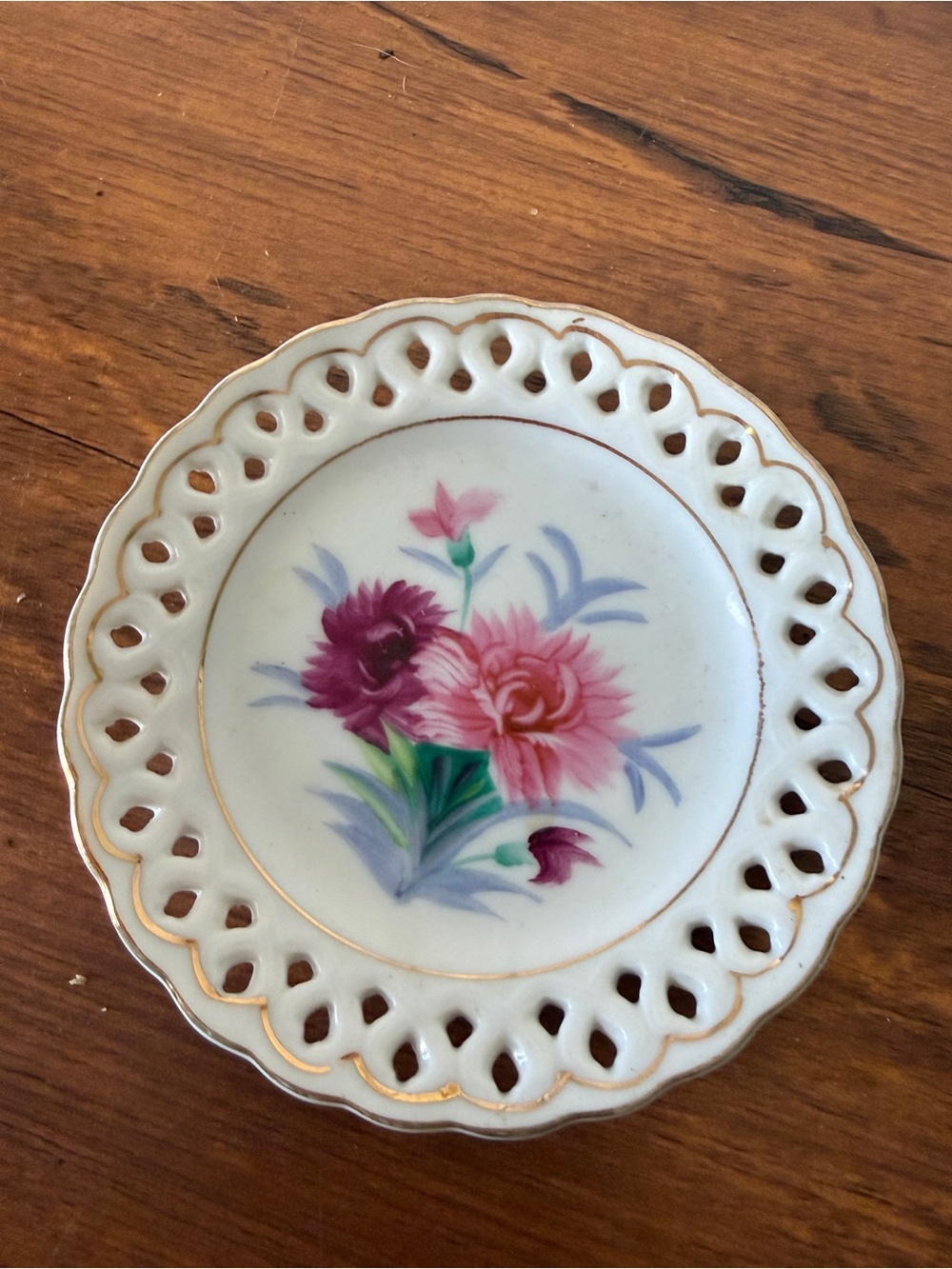 Japan handpainted Porcelain Decorative Plate with Pink & Purple Floral Motif